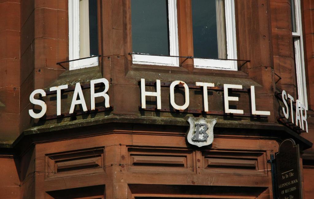 The Famous Star Hotel Мофат Екстериор снимка
